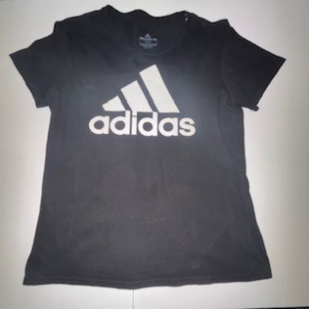 Adidas T-Shirt, Size: Medium, Black